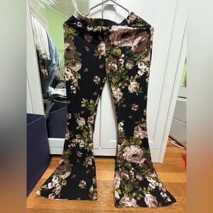 Love culture floral print wide cut leggings